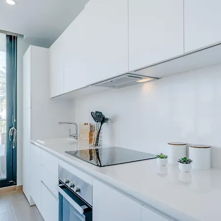 By Interhome شقة *